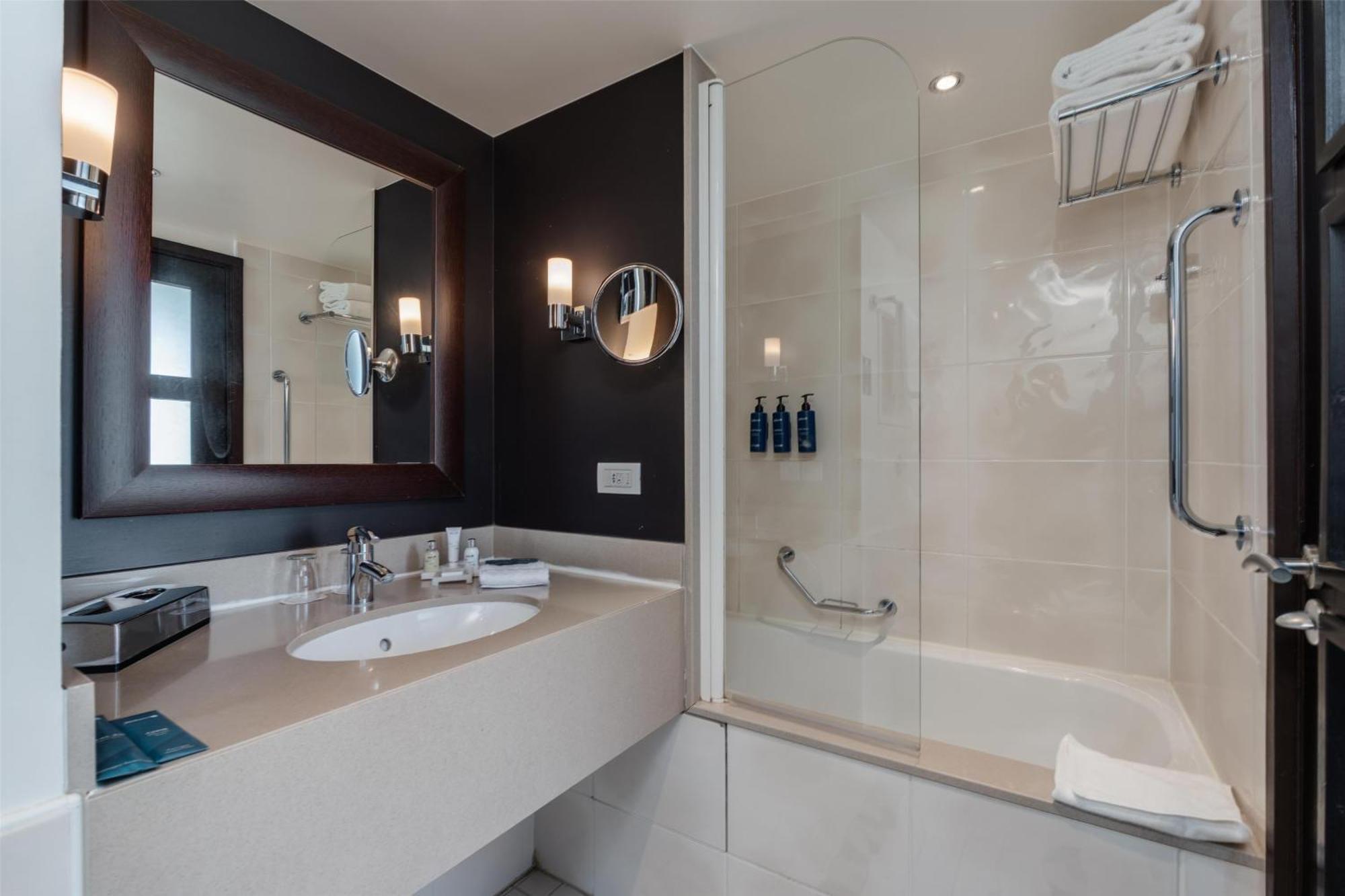 Radisson Blu Hotel, Paris Boulogne 외부 사진